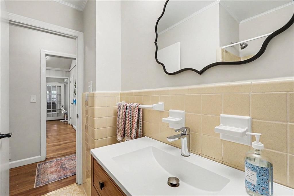 Image 26 of property listing at 905 Homewood Court, Decatur, GA 30033