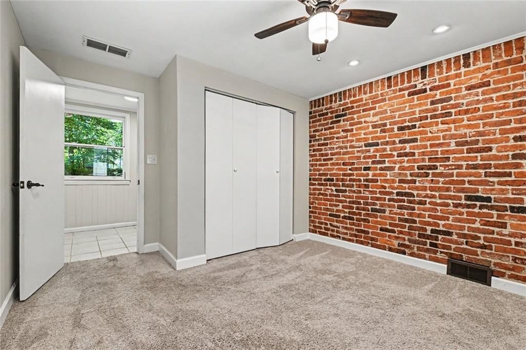 Image 33 of property listing at 905 Homewood Court, Decatur, GA 30033