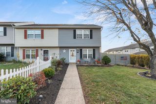 548 BLAKER DR, East Greenville, PA 18041