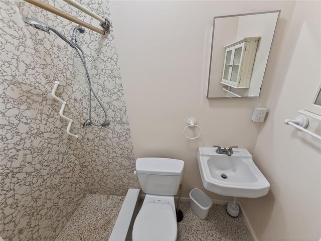 4368 DEERFIELD DRIVE, Sarasota, FL 34233