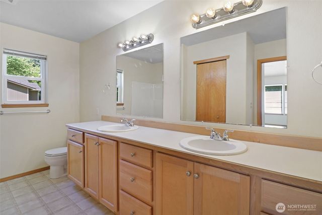 15626 Lindsay Road SE, Yelm, WA 98597
