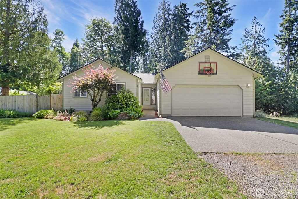 15626 Lindsay Road SE, Yelm, WA 98597