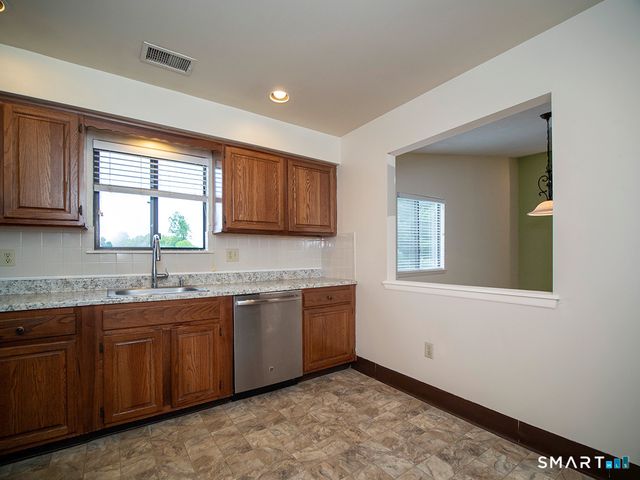 88 Turtle Bay Drive 88, Branford, CT 06405