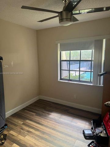 3675 NW 94th Avenue 8J, Sunrise, FL 33351