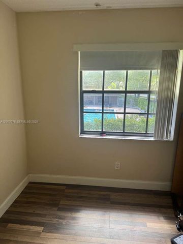 3675 NW 94th Avenue 8J, Sunrise, FL 33351