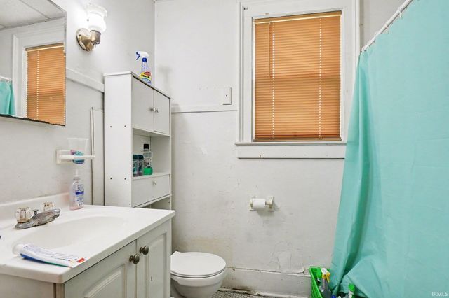 313 S 7th Street, Goshen, IN 46528