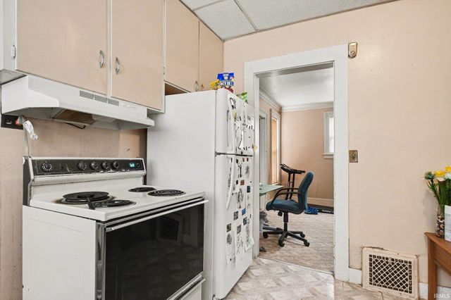 313 S 7th Street, Goshen, IN 46528