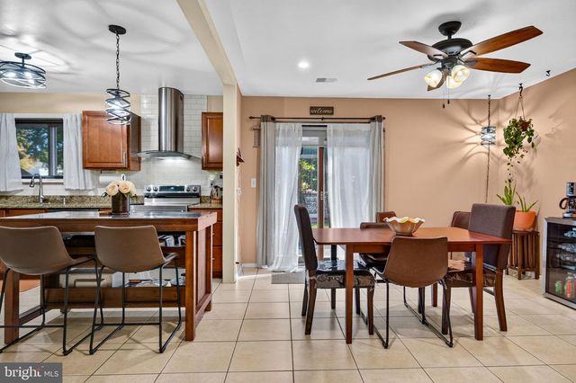 8 CENTAURI AVE, Sewell, NJ 08080