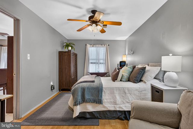 8 CENTAURI AVE, Sewell, NJ 08080
