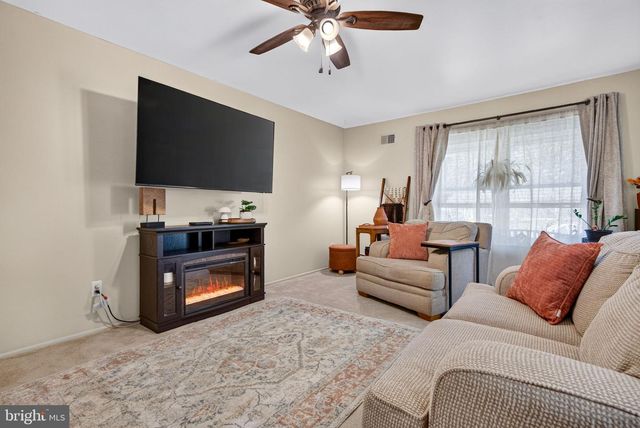 8 CENTAURI AVE, Sewell, NJ 08080