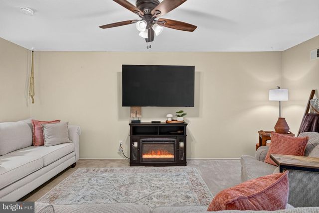 8 CENTAURI AVE, Sewell, NJ 08080