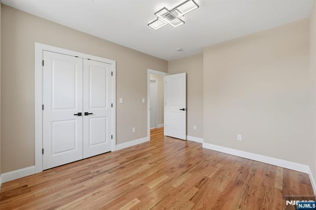438 10th Street, Newark, NJ 07103
