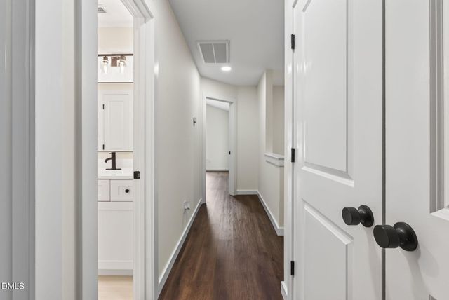 6209 River Breeze Court, Raleigh, NC 27604