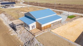 2217 Hardin Bottom River Rd, Clifton, TN 38425