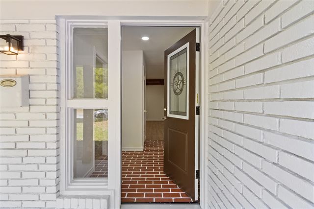 7800 Arnold Terrace, North Richland Hills, TX 76180