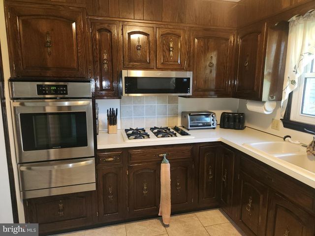 85 COUNTRY LN, Landisville, PA 17538