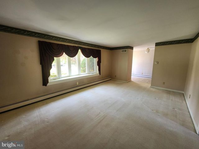 85 COUNTRY LN, Landisville, PA 17538