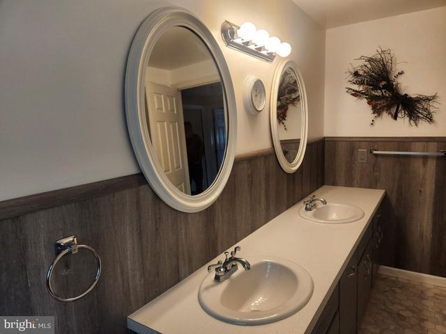 85 COUNTRY LN, Landisville, PA 17538