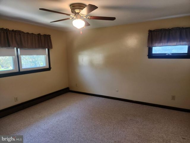 85 COUNTRY LN, Landisville, PA 17538