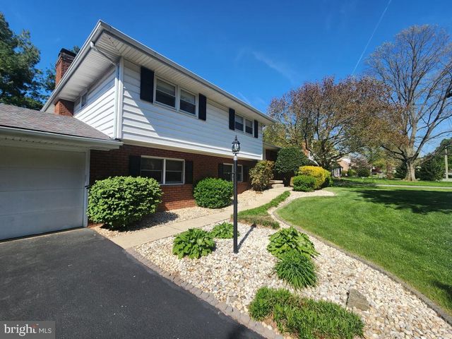 85 COUNTRY LN, Landisville, PA 17538