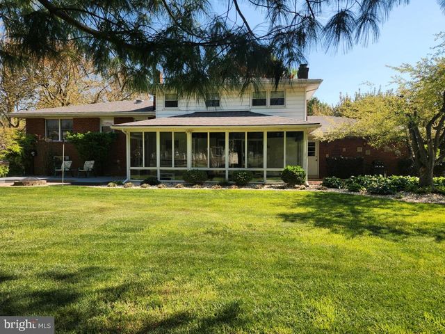 85 COUNTRY LN, Landisville, PA 17538