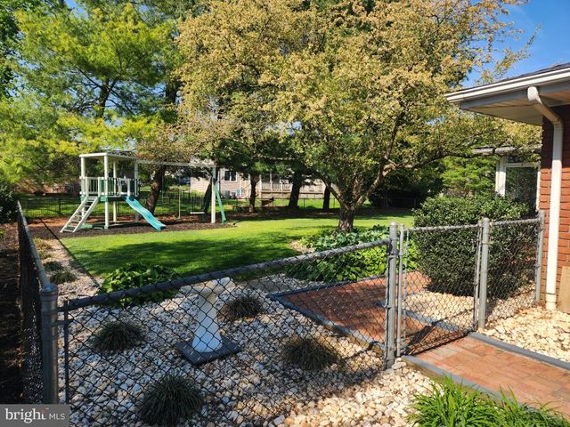 85 COUNTRY LN, Landisville, PA 17538