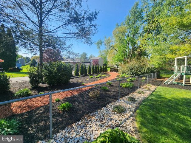 85 COUNTRY LN, Landisville, PA 17538