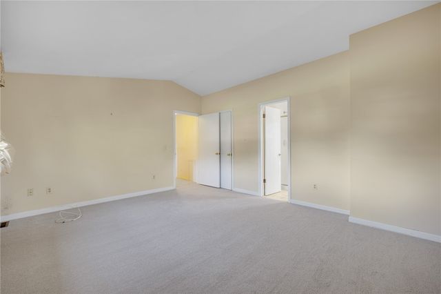 185 Viennawood Drive, Brighton, NY 14618