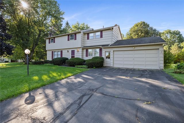 185 Viennawood Drive, Brighton, NY 14618