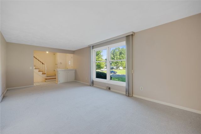 185 Viennawood Drive, Brighton, NY 14618