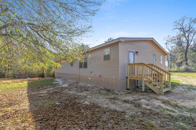317 N Smokey Cove Rd, Singer, LA 70660