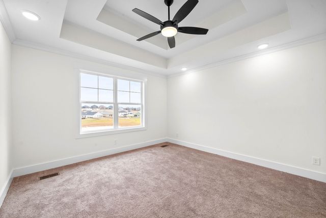 926 Bankside Dr, Clarksville, TN 37043