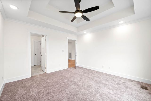 926 Bankside Dr, Clarksville, TN 37043