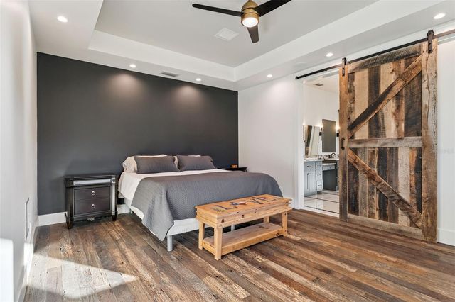 2072 STARBOARD DRIVE, Geneva, FL 32732