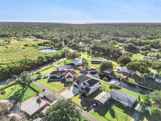 2072 STARBOARD DRIVE, Geneva, FL 32732