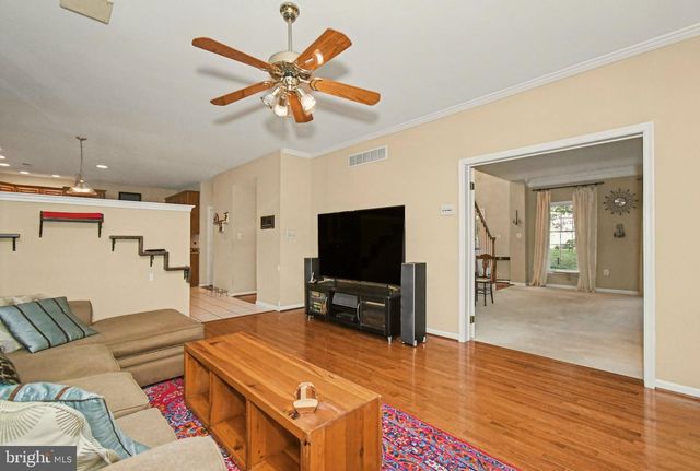 153 MOUNTAIN OAKS RD, Yardley, PA 19067
