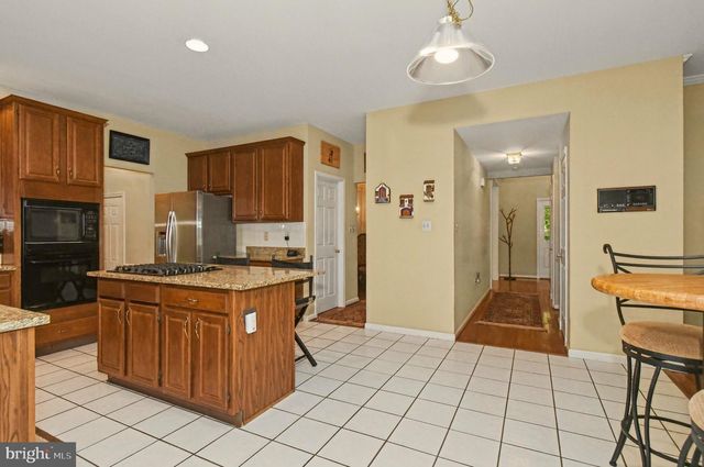 153 MOUNTAIN OAKS RD, Yardley, PA 19067
