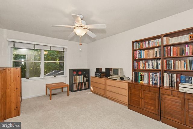 153 MOUNTAIN OAKS RD, Yardley, PA 19067
