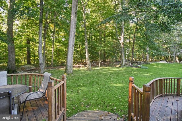 153 MOUNTAIN OAKS RD, Yardley, PA 19067