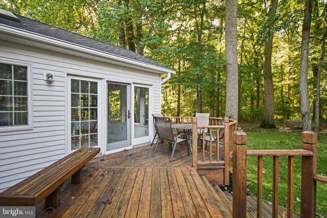 153 MOUNTAIN OAKS RD, Yardley, PA 19067