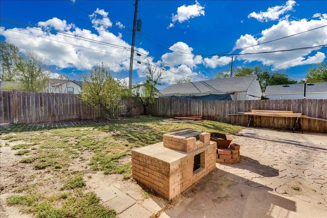 1312 Bobbie St, Augusta, KS 67010