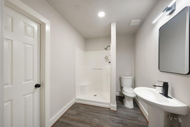 601 Faulkner Avenue, Coldspring, TX 77331
