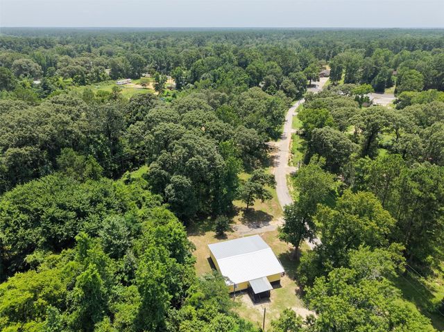 601 Faulkner Avenue, Coldspring, TX 77331