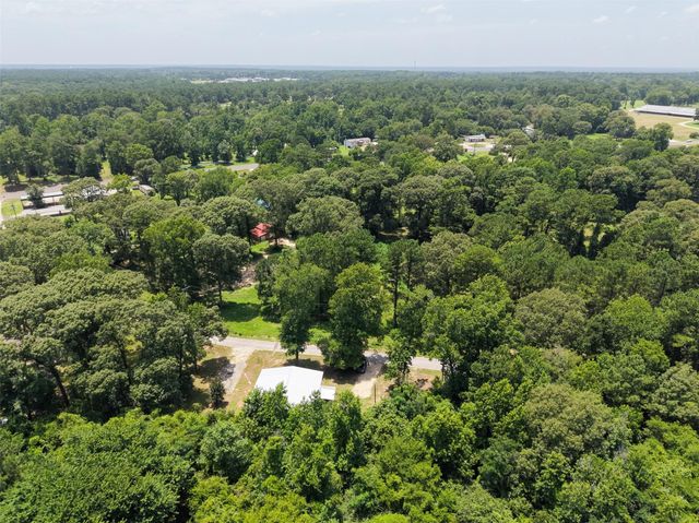 601 Faulkner Avenue, Coldspring, TX 77331