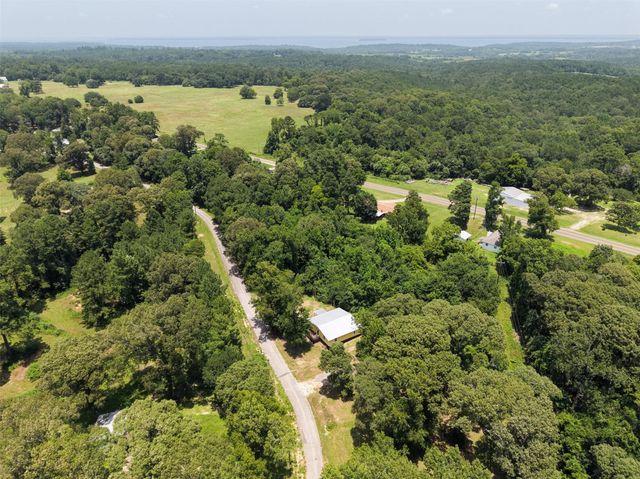 601 Faulkner Avenue, Coldspring, TX 77331