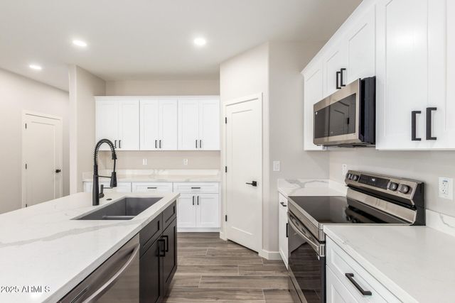 11156 W TORREN Drive, Arizona City, AZ 85123