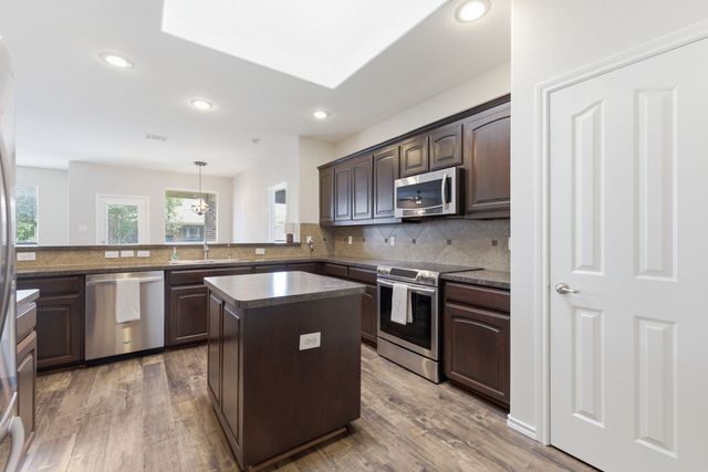 10856 Middleglen Road, Fort Worth, TX 76052