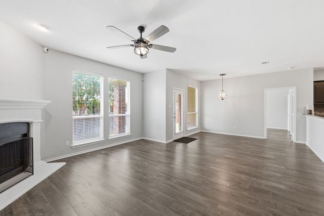 10856 Middleglen Road, Fort Worth, TX 76052