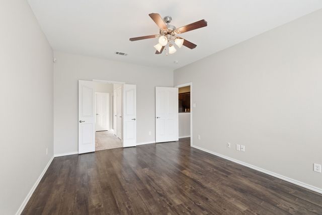 10856 Middleglen Road, Fort Worth, TX 76052