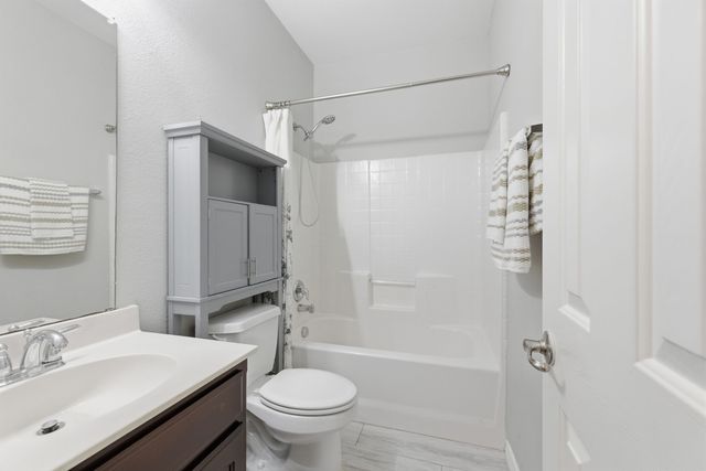 10856 Middleglen Road, Fort Worth, TX 76052